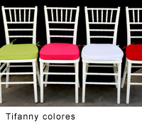 Tiffany, también disponible en cojín café, perla y negro