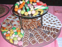 Charolas de dulces de almendra para tus eventos